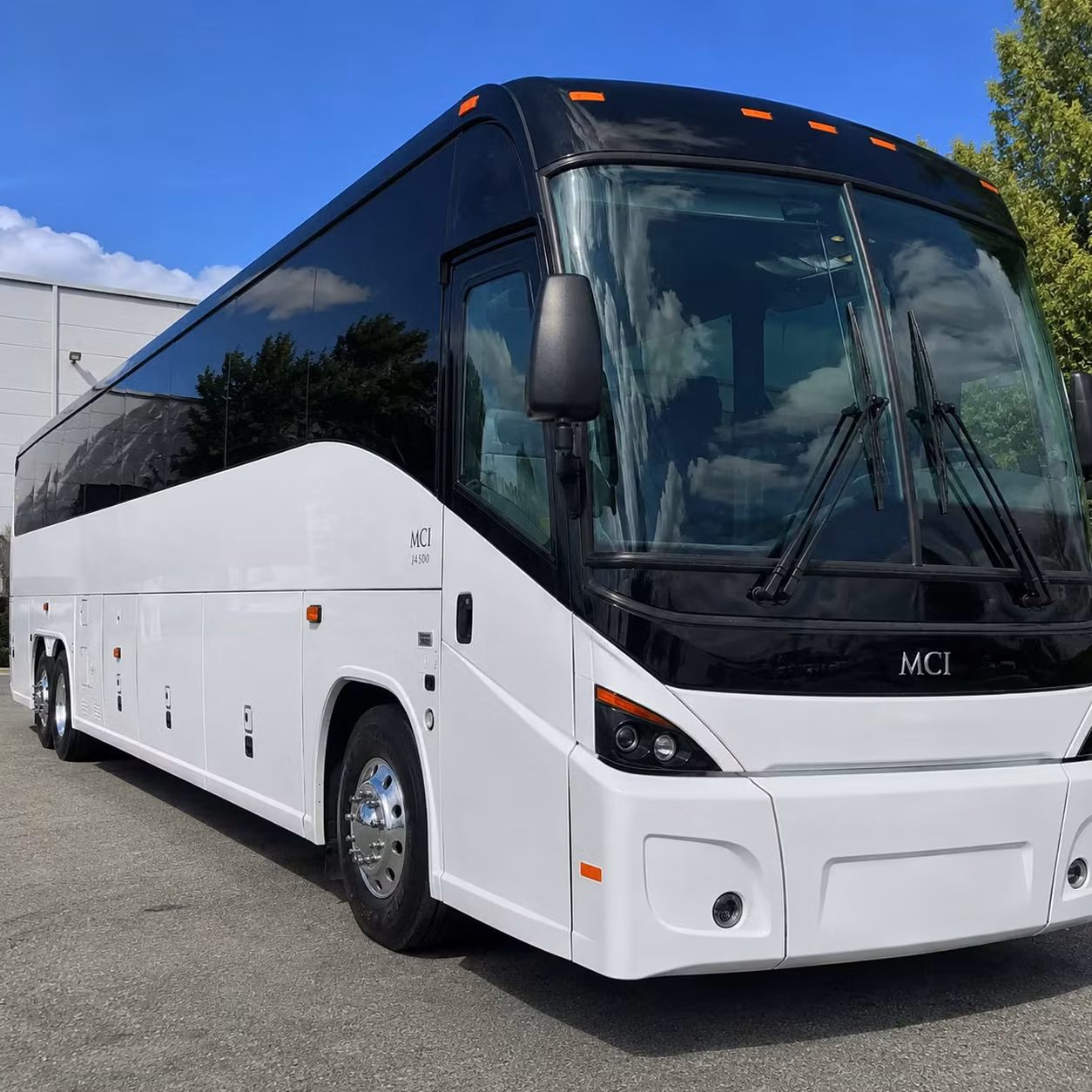 charterbusrentaliowacityia com is the smarter way to handle iowa city medical campus transportation