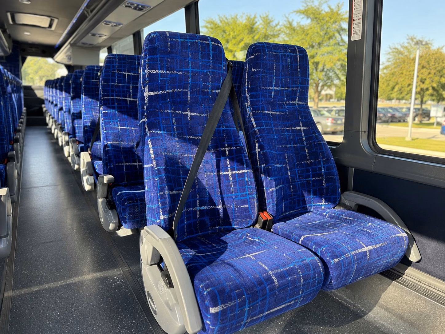 take student groups to the amana colonies on a charter bus